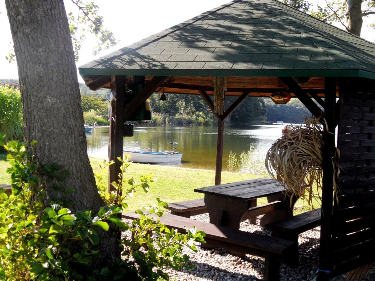 Ferienwohnungen Direkt Am See Bei Den Kaiserbaedern Heringsdorf (Usedom) Exterior foto