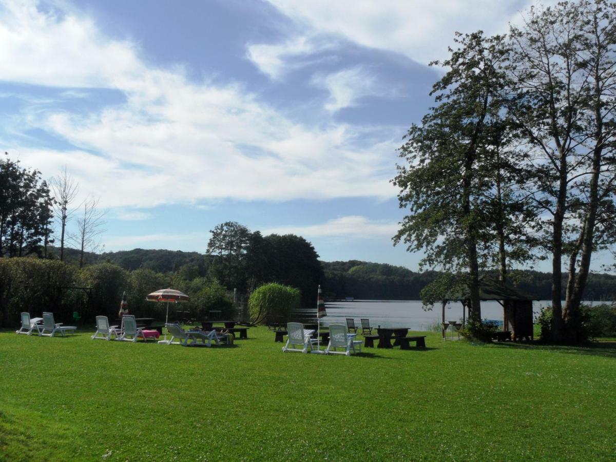 Ferienwohnungen Direkt Am See Bei Den Kaiserbaedern Heringsdorf (Usedom) Exterior foto